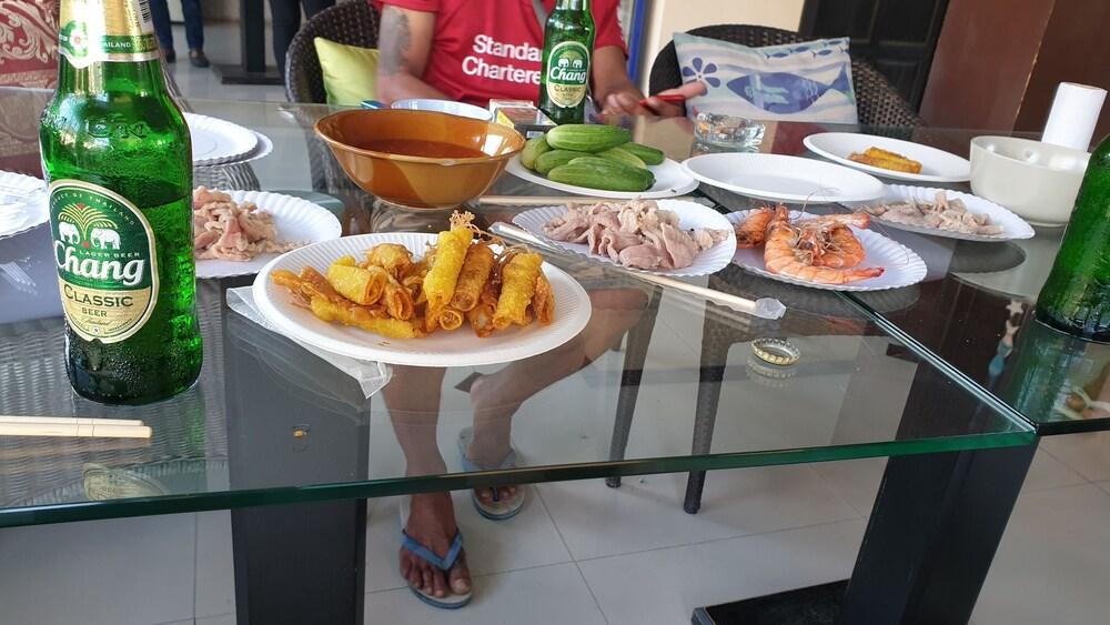 Fish And Summer House Patong Экстерьер фото